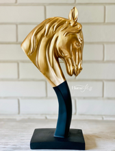 Load image into Gallery viewer, XL THE STATEMENT STALLION HORSE
