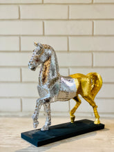 Load image into Gallery viewer, BINATE MAJESTIC STALLION HORSE