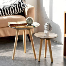 Load image into Gallery viewer, ANTIQUE ROUND TABLE