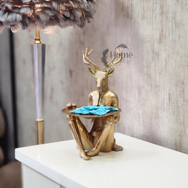 MAJESTIC BUTLER DEER SITTING