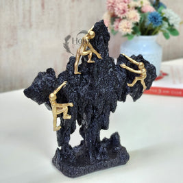 THE MOUNTAINEERS