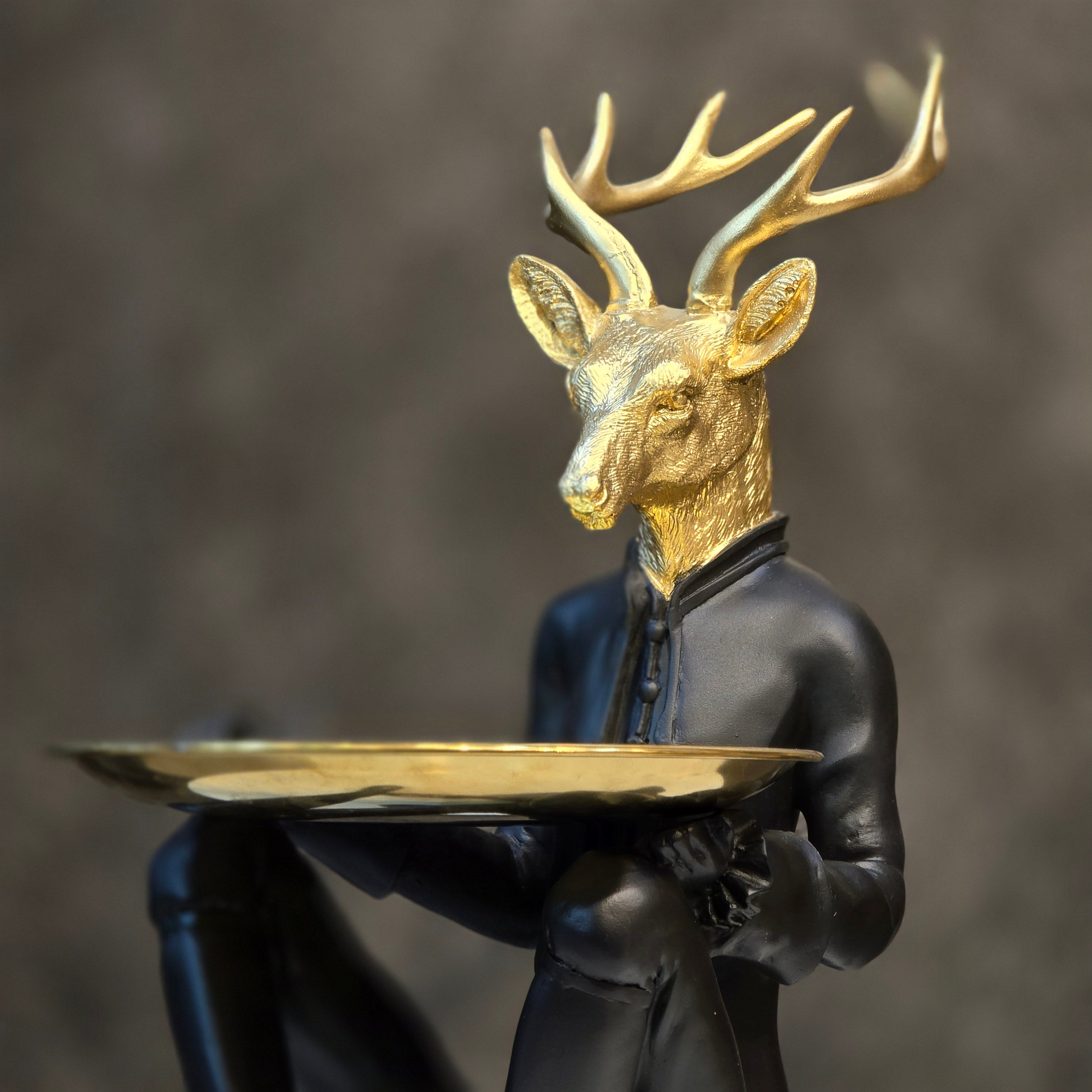 MAJESTIC BUTLER DEER SITTING