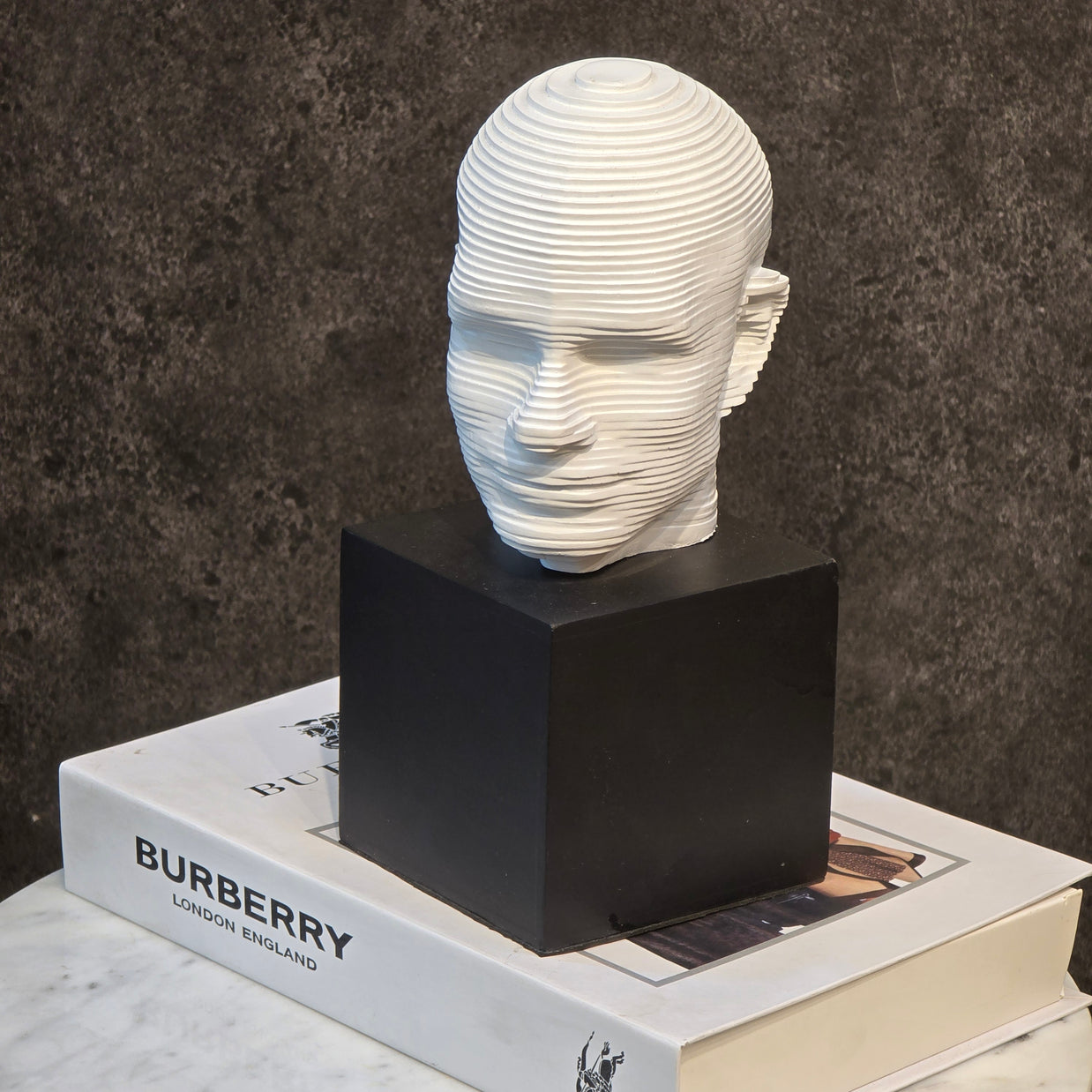 NOVEL FACE FIGURINE