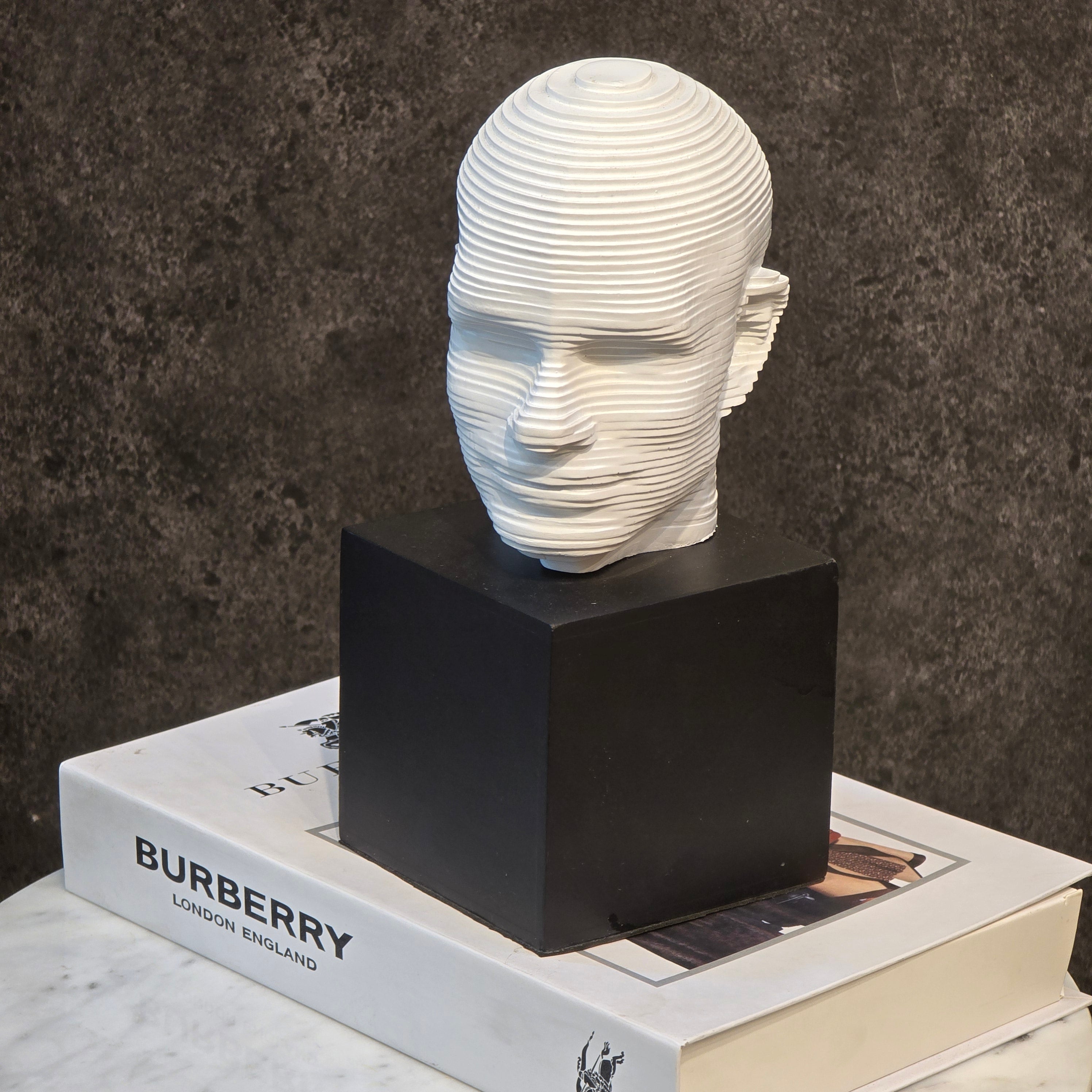 NOVEL FACE FIGURINE
