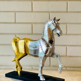 BINATE MAJESTIC STALLION HORSE