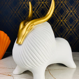 ASTONISHING ALPINE YAK